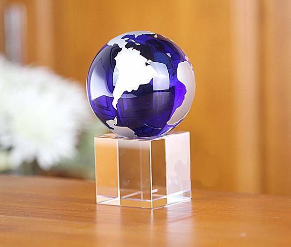 The Ultimate Guide to Using Crystal Paperweights in Your Jewelry Making The Ultimate Guide to Using Crystal Paperweights in Your Jewelry Making